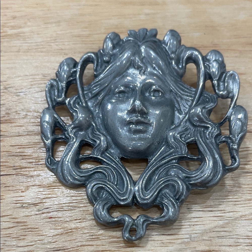 Art Nouveau pewter Pendant /Brooch, Lady Motif -